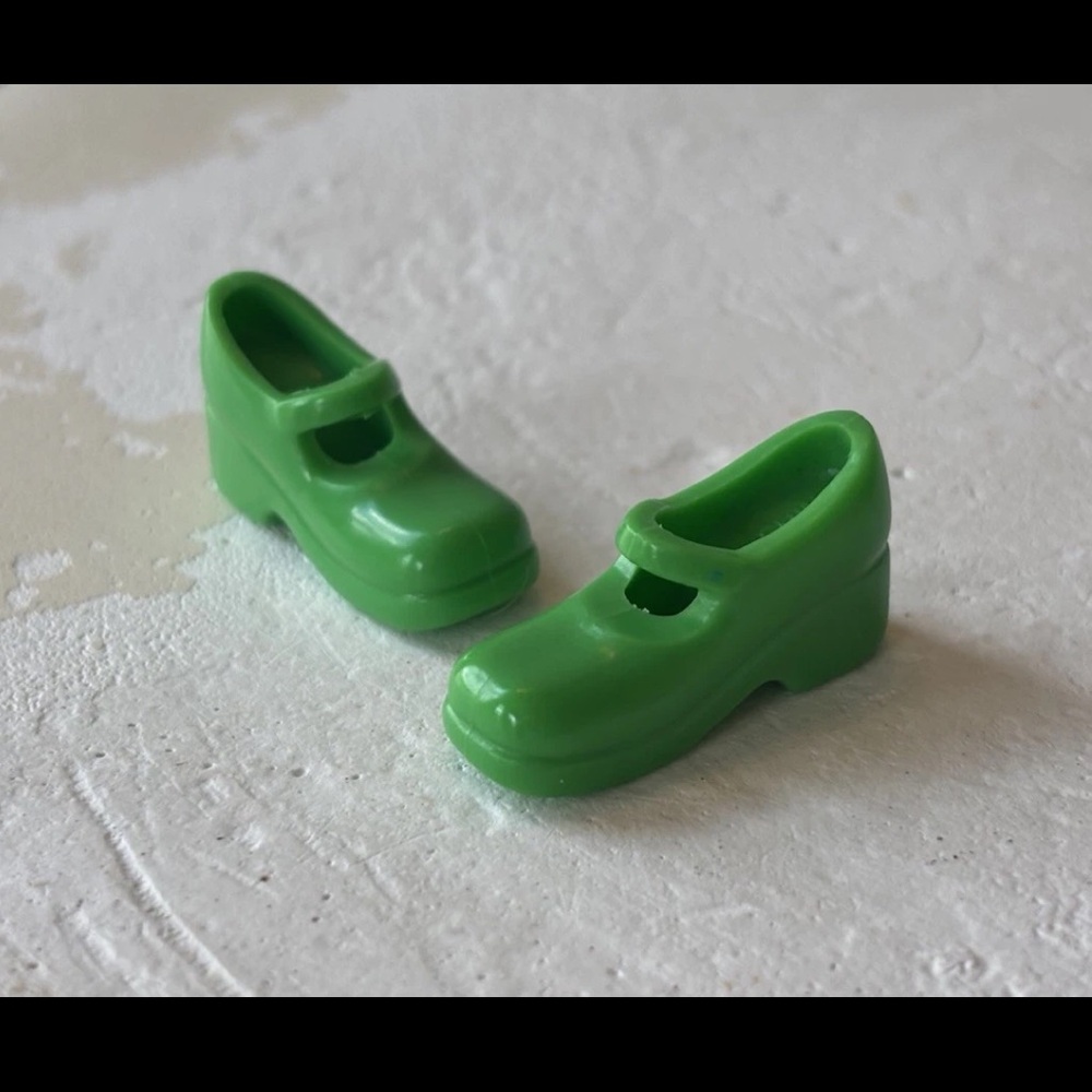 Barbie Green Rubber Shoes Mary Janes Y2K Fashionistas Fashion Fever Arched Feet
